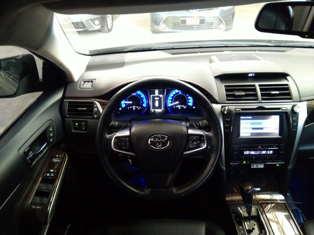 Bán Camry 2.5Q cuối 2015 giá cực tốt cho anh em thiện chí nhé
