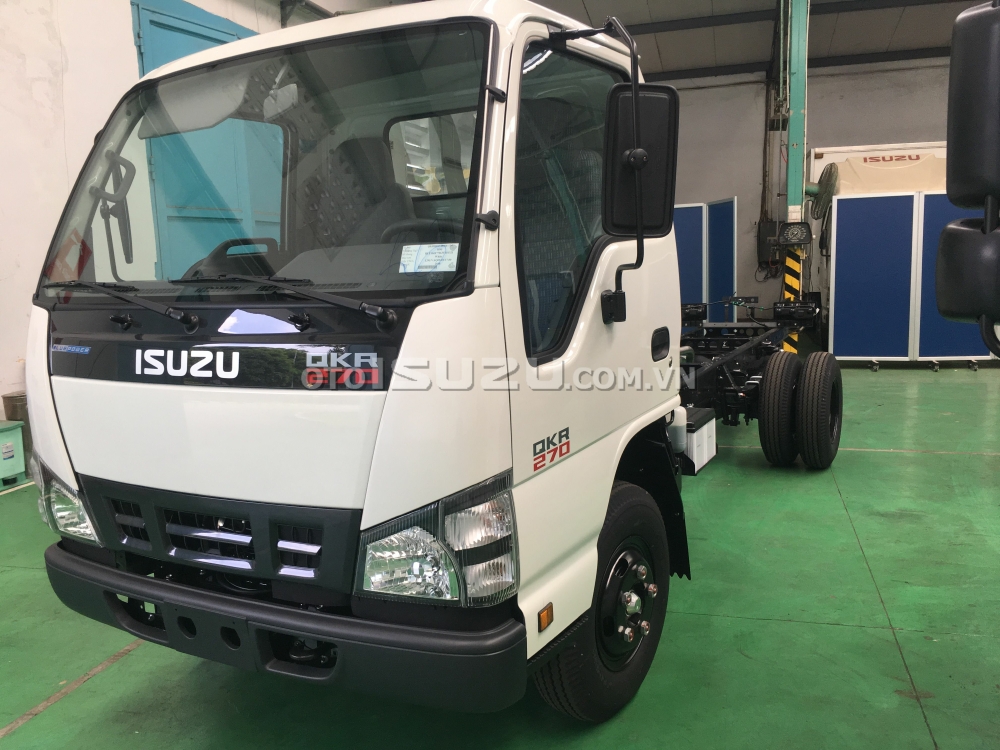 Xe tải Isuzu vào thành phố