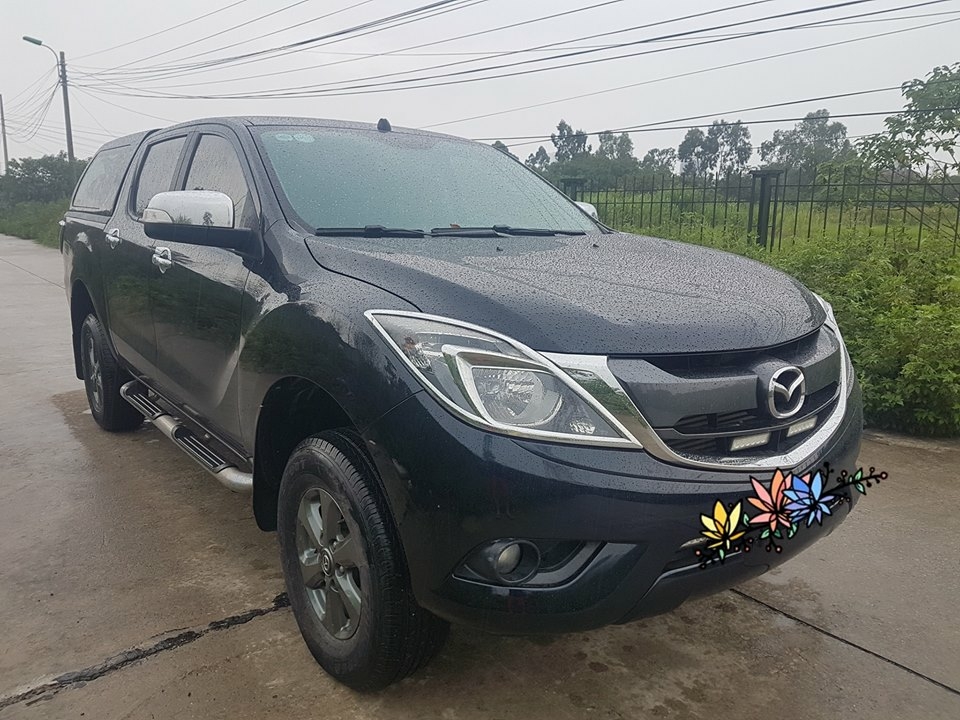 Bán Mazda BT50 2.2 số sàn 2016 đk 2017  hai cầu màu xanh rất mới