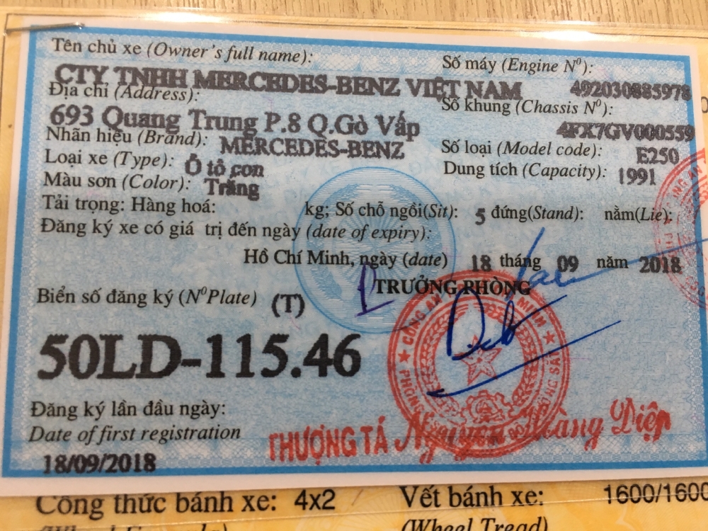 E250 2016 trắng