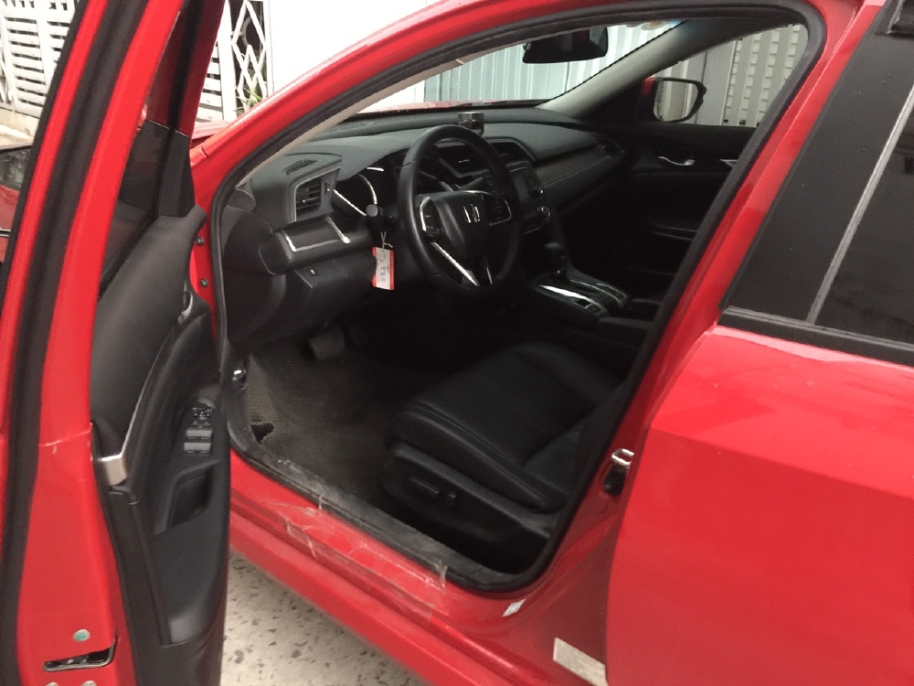Bán Honda Civic 2018 tự động bảng 1.8 màu đỏ xe gia đình đi kỹ.
