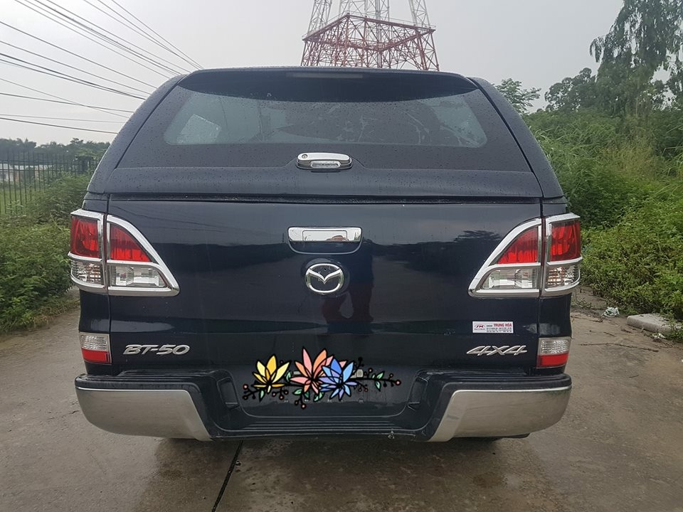 Bán Mazda BT50 2.2 số sàn 2016 đk 2017  hai cầu màu xanh rất mới