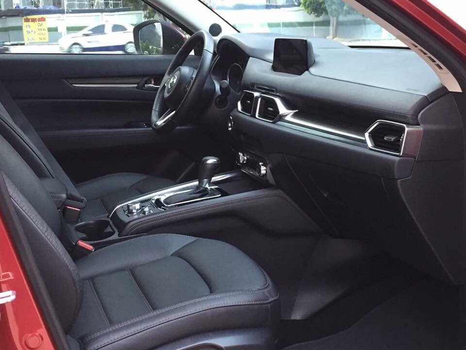 Cần bán xe Mazda CX5 2.5AWD 2018 màu đỏ bảng đủ