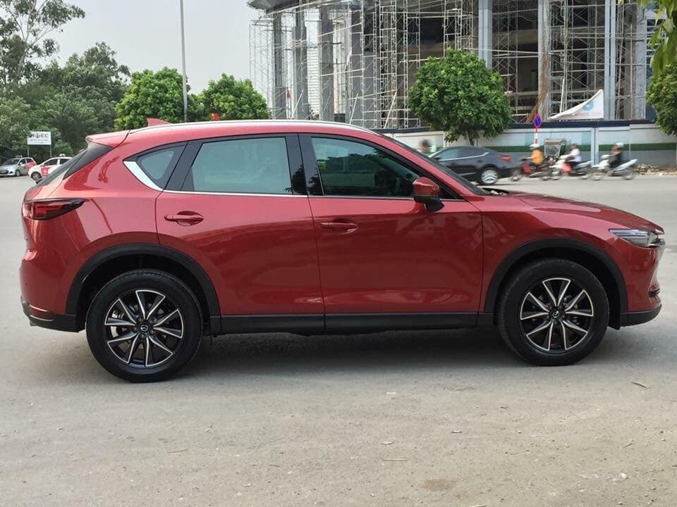 Cần bán xe Mazda CX5 2.5AWD 2018 màu đỏ bảng đủ