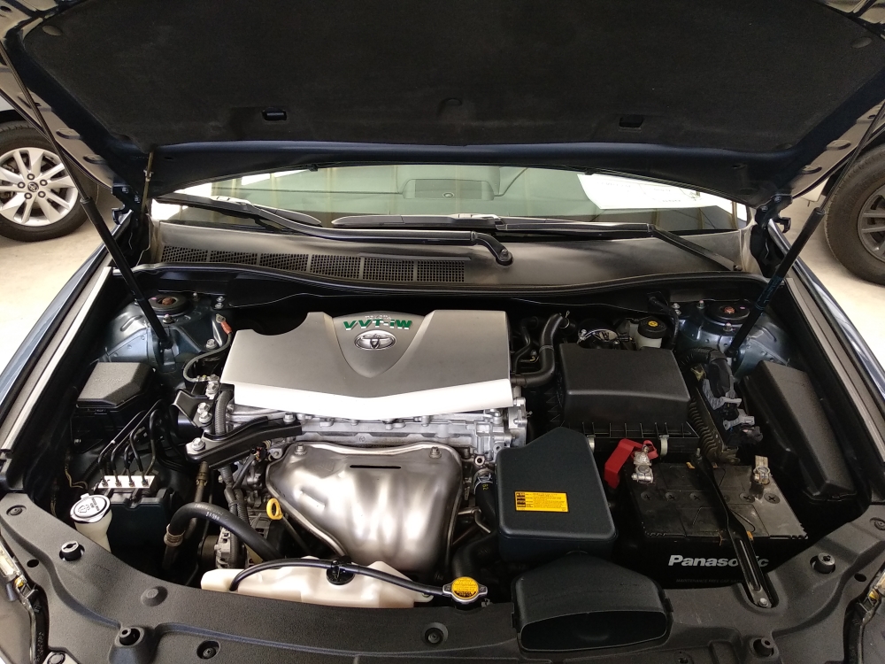 Camry 2.0E đời 2015 Xanh Coban với chất xe bao đẹp và giá thì....