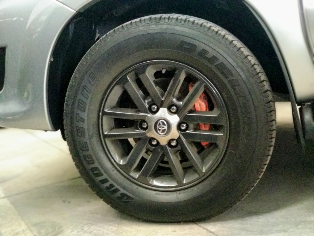Fortuner G 2.5 Máy Dầu 2015 bao giá tốt cho anh em