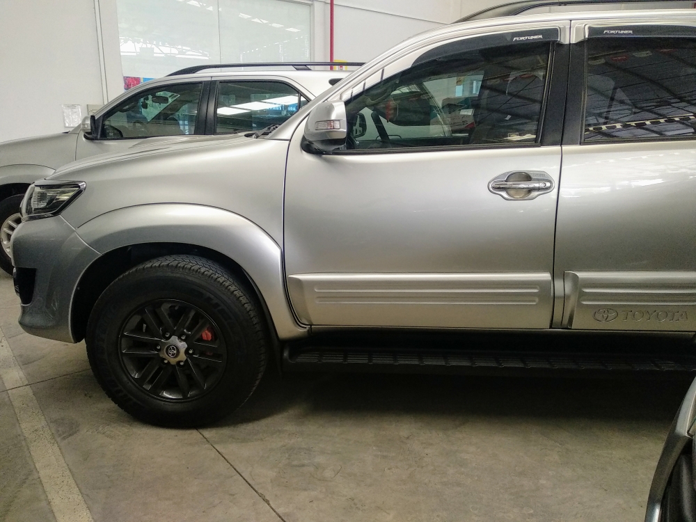 Fortuner G 2.5 Máy Dầu 2015 bao giá tốt cho anh em