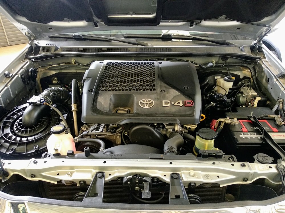 Fortuner G 2.5 Máy Dầu 2016 bao giá tốt cho anh em
