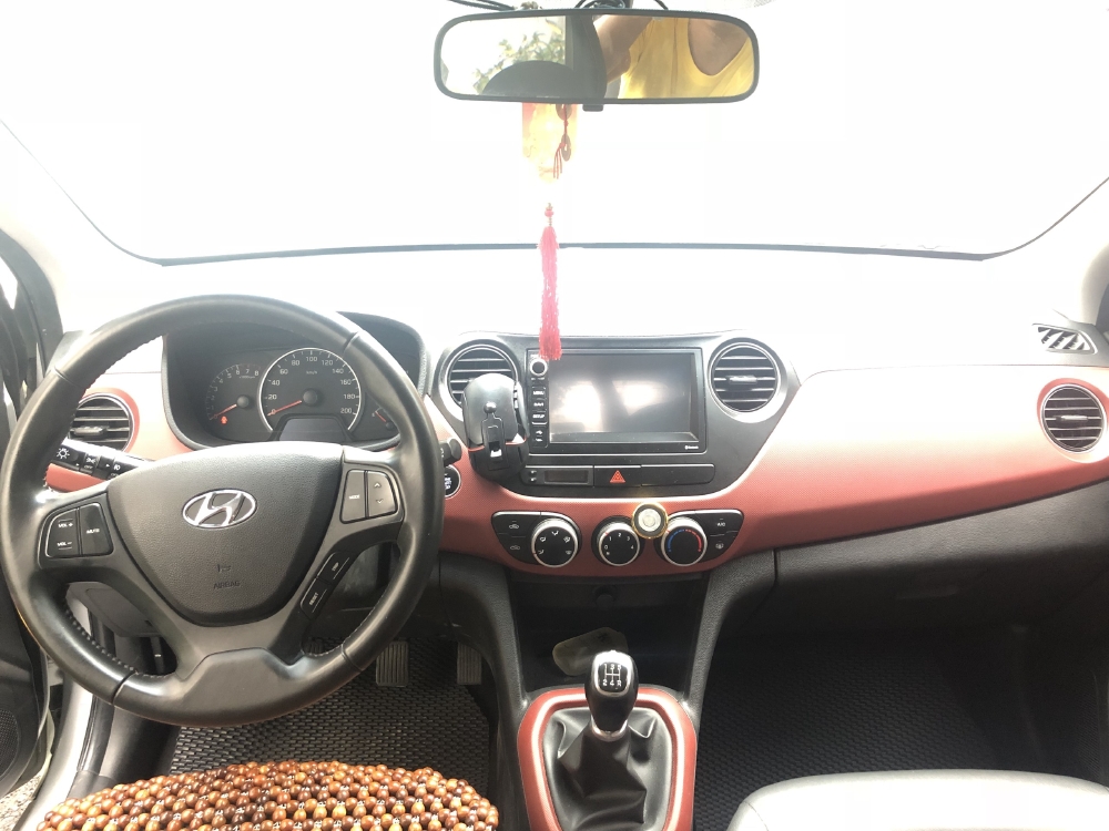 Bán Hyundai I10 số sàn 2019 bản cao cấp model mối nhất.