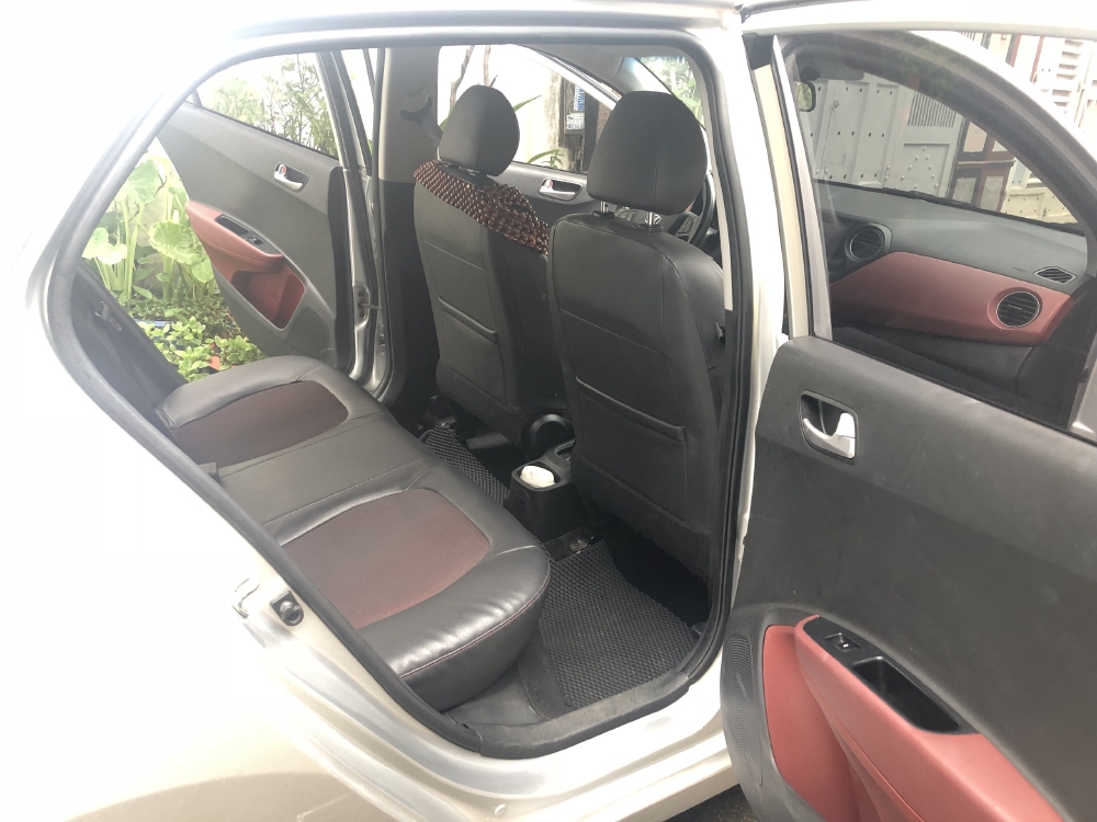 Bán Hyundai I10 số sàn 2019 bản cao cấp model mối nhất.