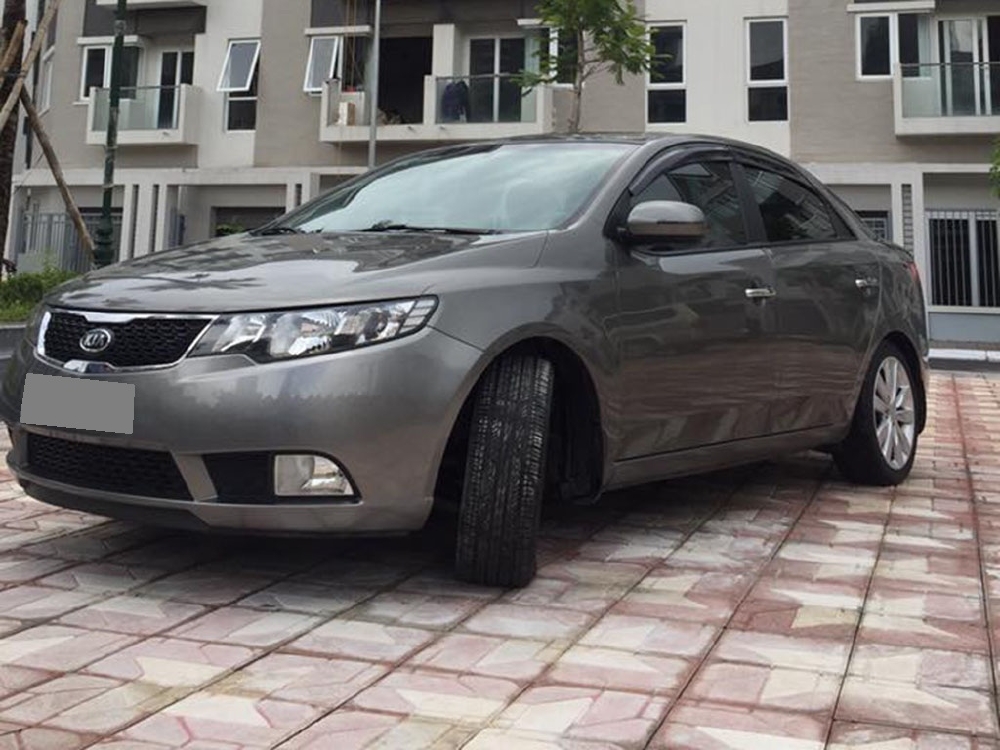 Bán Kia Forte 2012 số sàn Xám