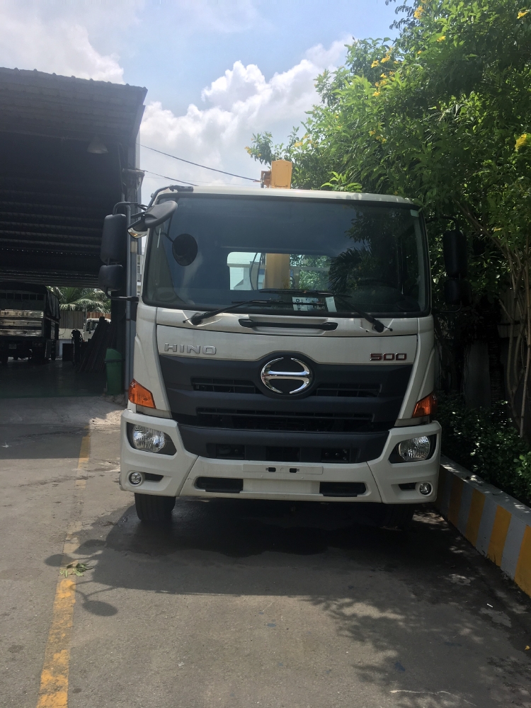 Hino FG8JP7A Thùng lững gắn cẩu SCS525