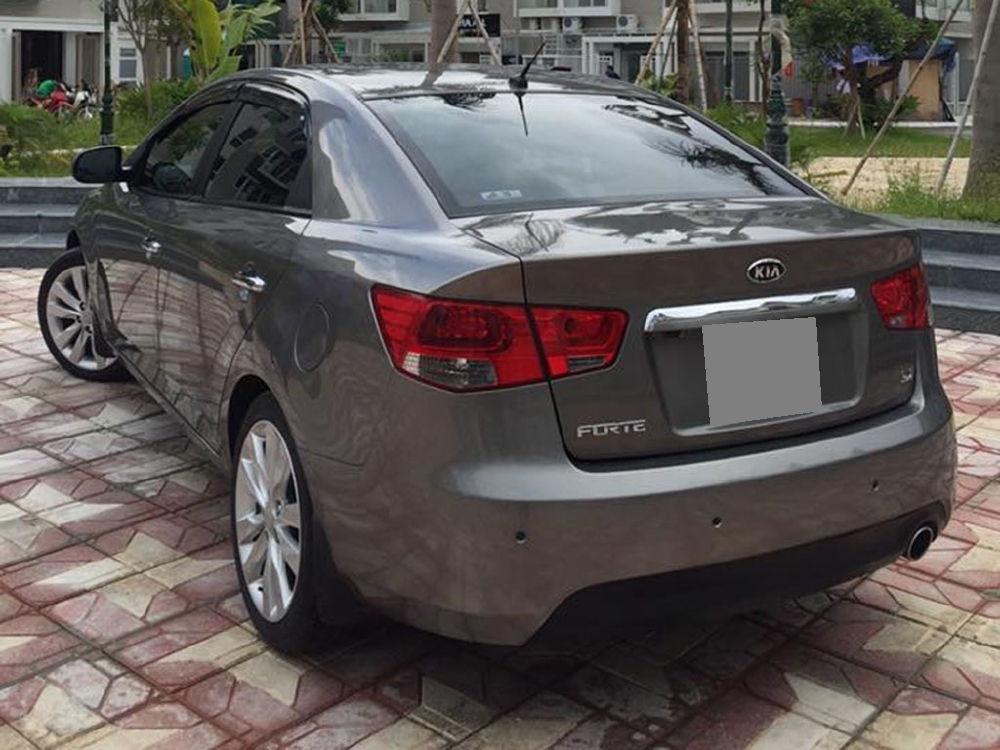 Bán Kia Forte 2012 số sàn Xám