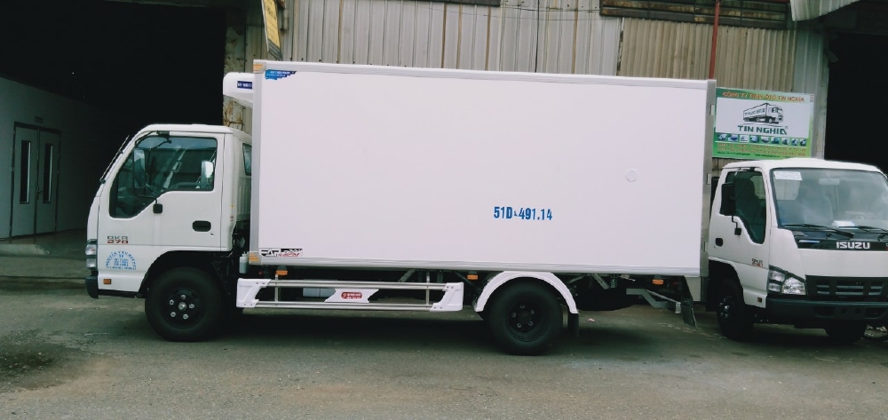 xe đông lạnh isuzu 2t9 qkr270 đời 2019