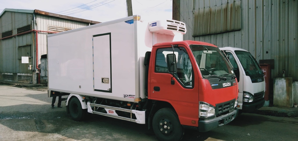 xe đông lạnh isuzu 2t9 qkr270 đời 2019