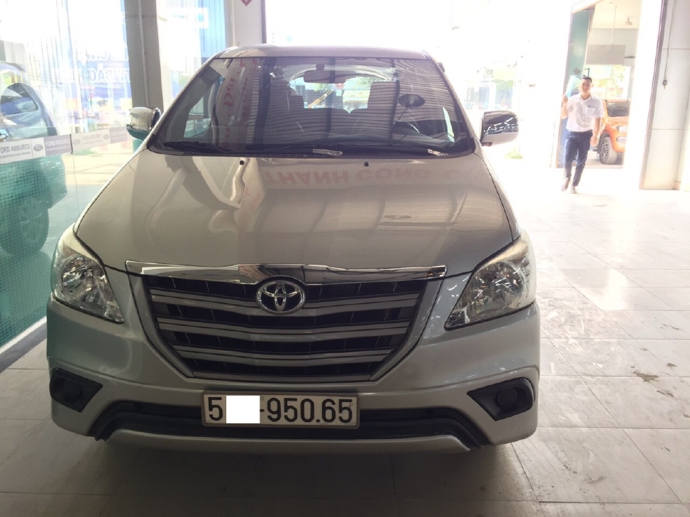 INNOVA 2.0E, SỐ SÀN, XE GIA ĐÌNH, BẢO HÀNH HÃNG