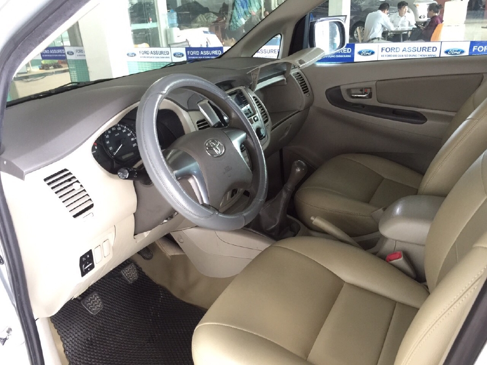 INNOVA 2.0E, SỐ SÀN, XE GIA ĐÌNH, BẢO HÀNH HÃNG