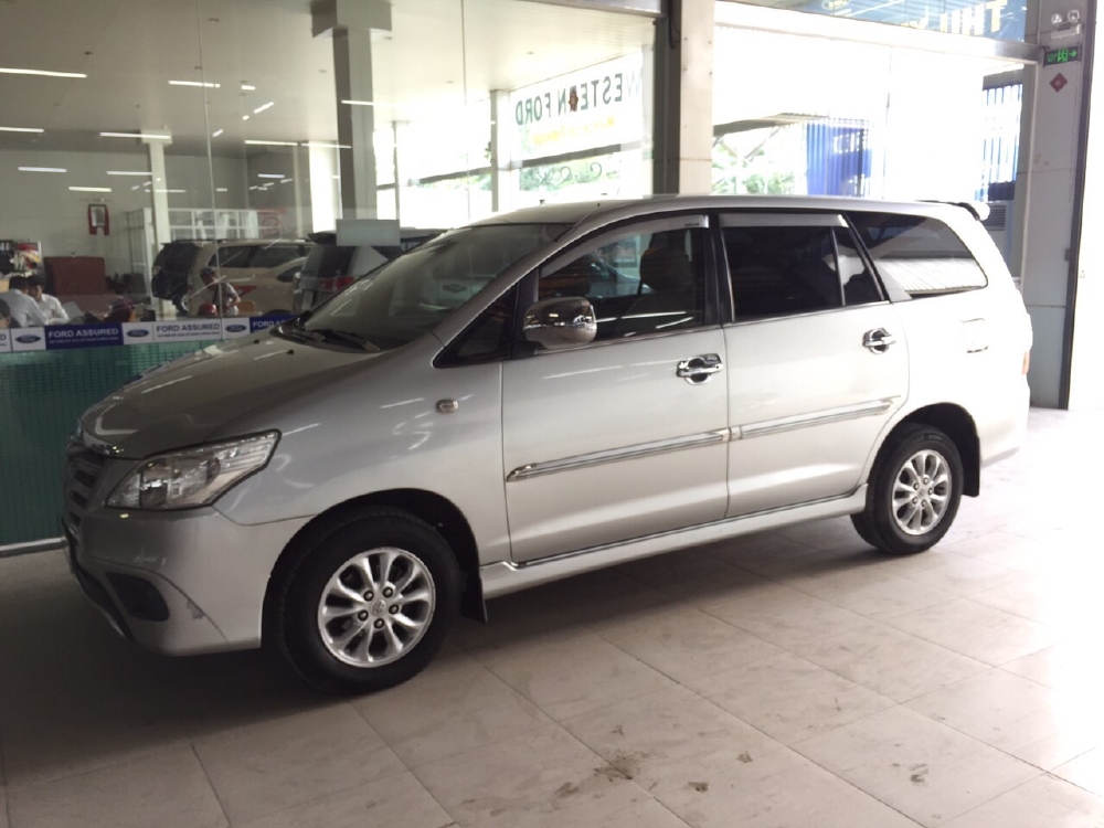 INNOVA 2.0E, SỐ SÀN, XE GIA ĐÌNH, BẢO HÀNH HÃNG