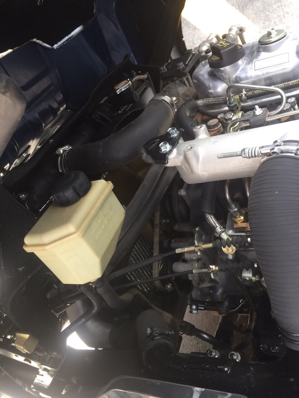 bán xe tải hyundai hd 65 tải 2t4 thùng cao 2m4