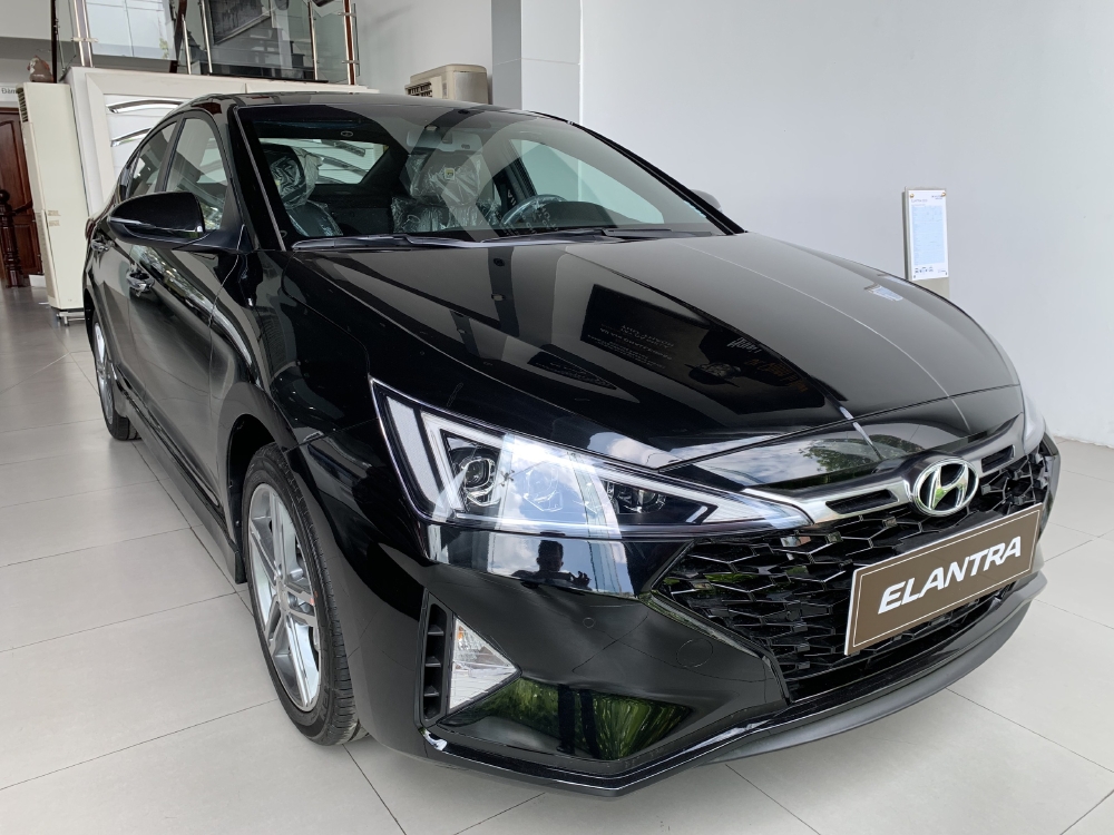 Hyundai Elantra 1.6AT Sport 2019