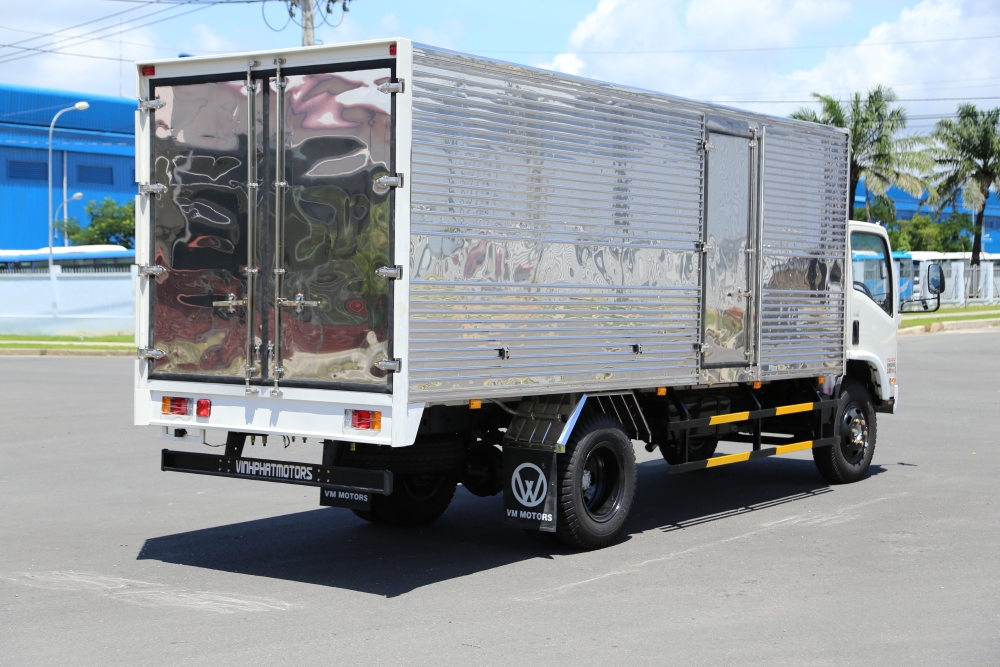 Xe tải ISUZU VM FN129L4 EURO 4 tải 8.2 tấn thùng kín dài 7m- Trả Góp