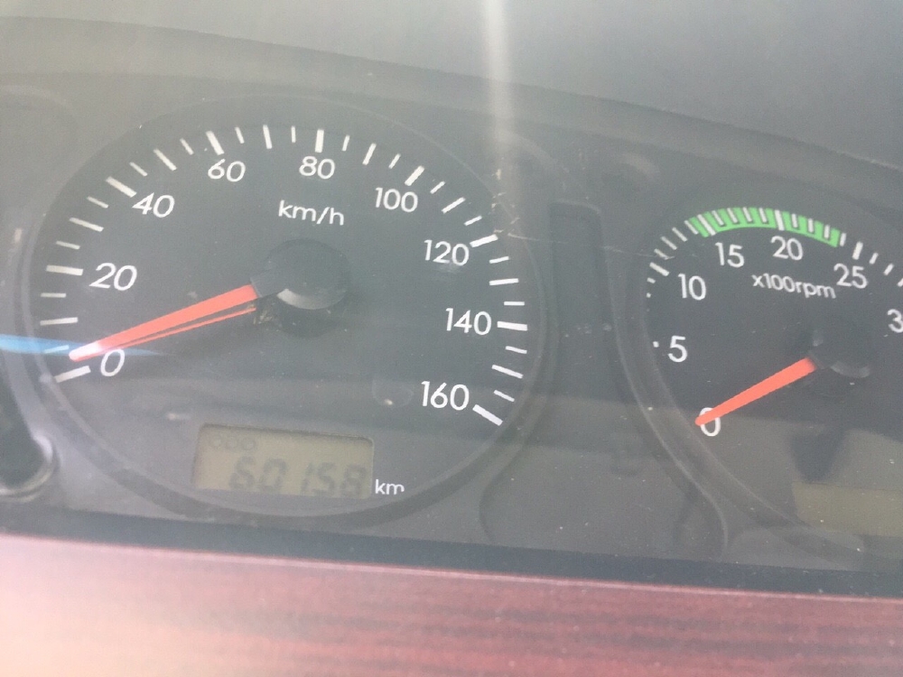 bán xe tải hyundai hd 65 tải 2t4 thùng cao 2m4