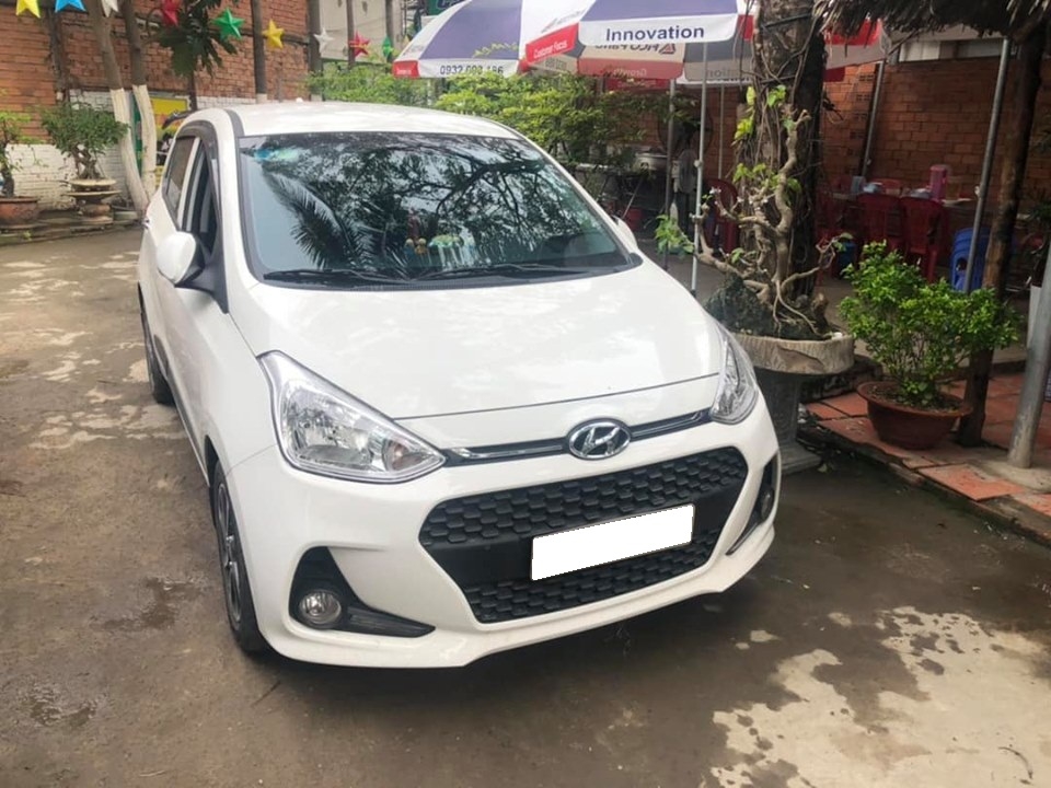 Gia đình cần bán xe I10 Hatbach, sản xuất 2019, số sàn bản 1.25
