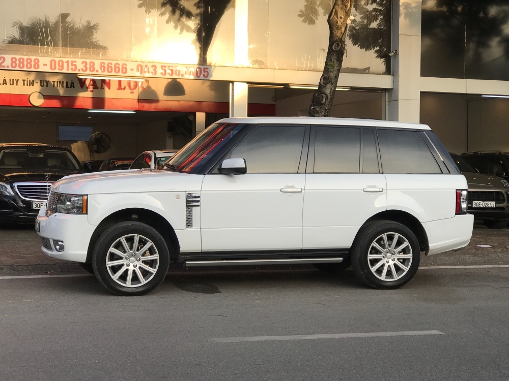 Land Rover HSE 2009 trắng