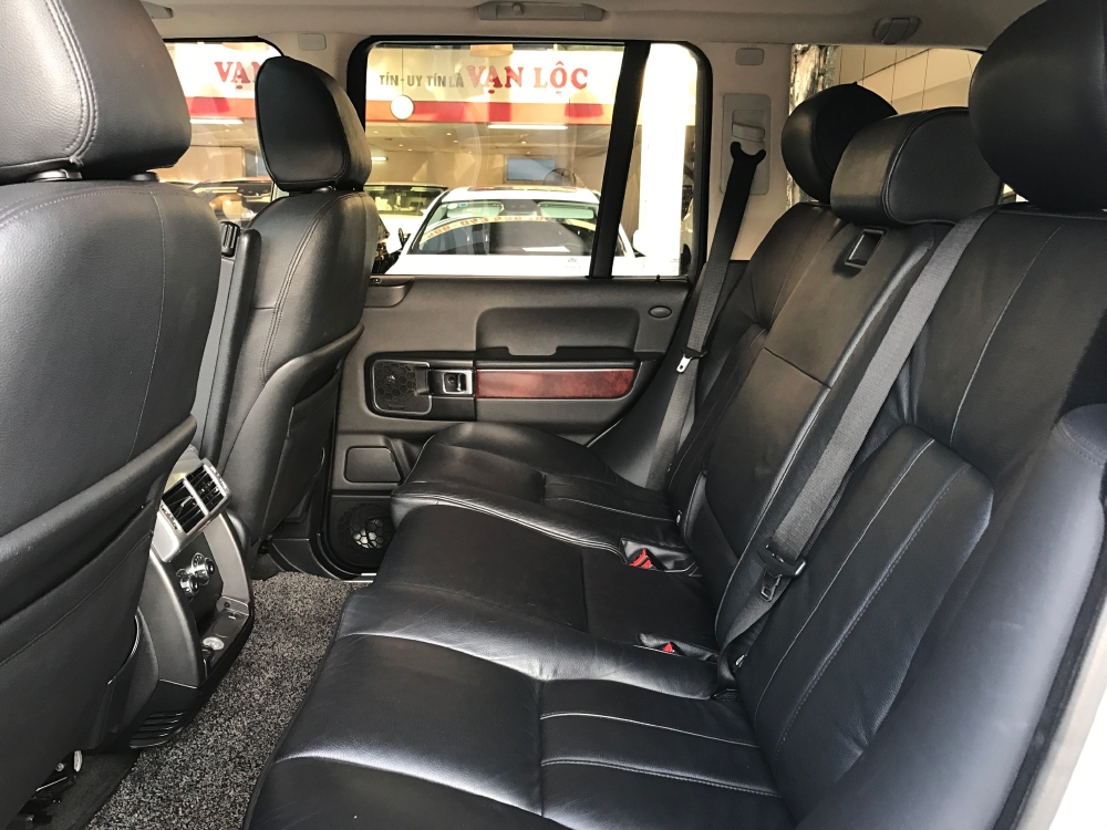 Land Rover HSE 2009 trắng