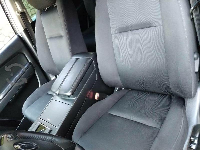Gia đình cần bán xe Mazda Cx9, 2015, số tự động, bản full, màu bạc