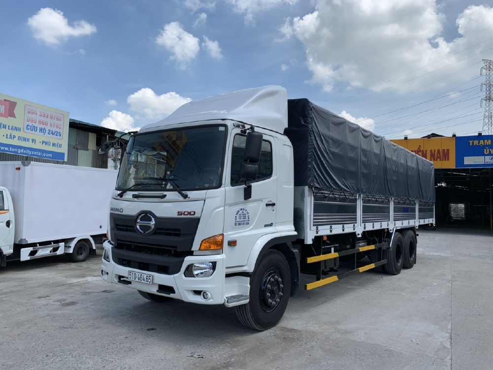 Xe tải HINO 2019 FL 3 chân tải 15 tấn thùng mui bạt dài 9.4m - Trả Góp