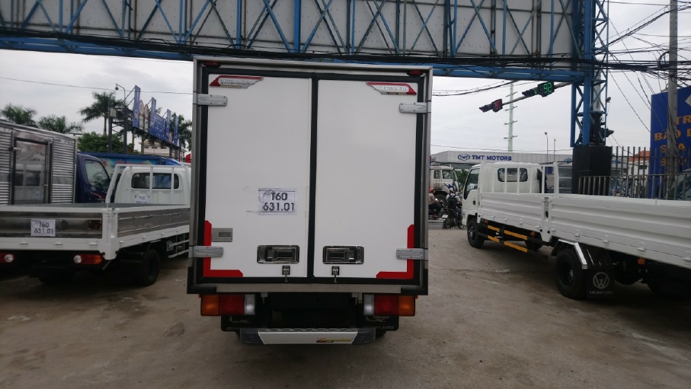 Xe tải HYUNDAI N250 thùng Đông Lạnh Quyền tải 1.9 tấn - Trả Góp