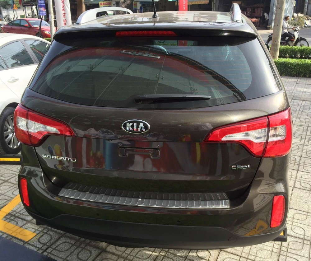 KIA Sorento | SUV 7 chỗ rộng rãi, động cơ mạnh mẽ