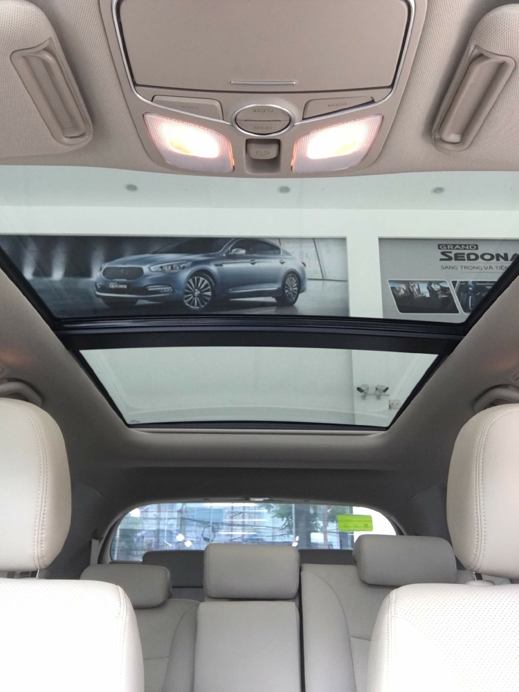 KIA Sorento | SUV 7 chỗ rộng rãi, động cơ mạnh mẽ