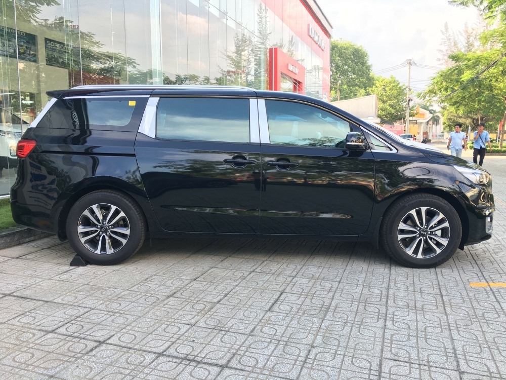 Trả trước 300 Tr có MPV Fullsize , KIA Sedona
