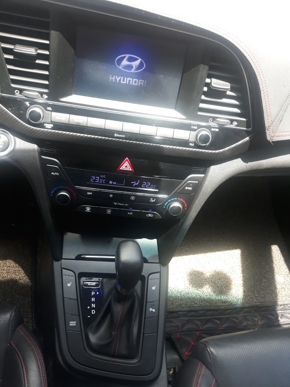 Hãng bán Elantra Sport 2018, màu vàng be, đúng chất, giá TL