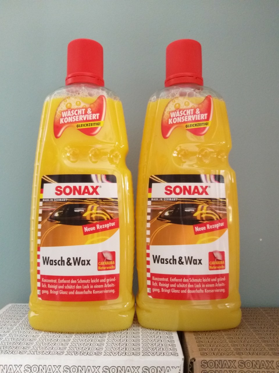 Nước rửa xe và phủ bóng bề mặt sơn 1lit - Sonax shampoo wasch & wax