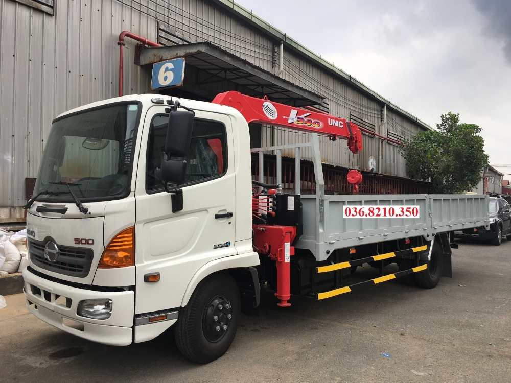 Bán xe cẩu Hino FC tổng tải 11 tấn mới 2019 - Xe tải Hino FC9JLTC  5 tấn 25 gắn cẩu Unic 3 tấn 4 đốt