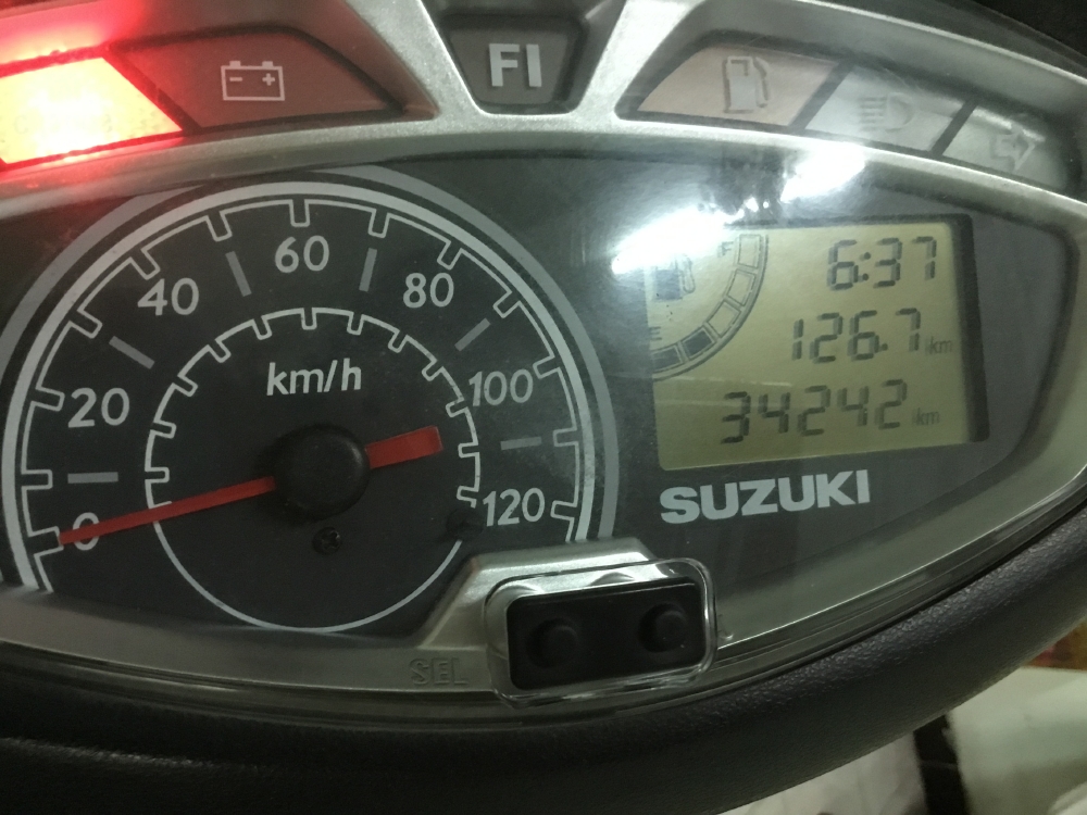 Xe tay ga Suzuki UA125T phun xăng điện tử FI, đời 2012, đã đi 34.242km