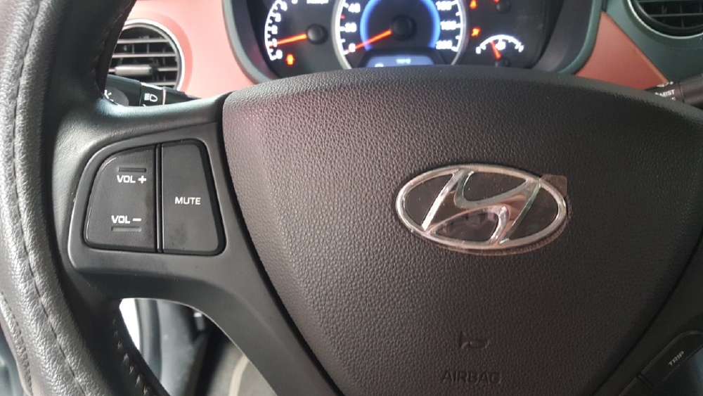 Hãng bán i10 HB 1.2AT 2017, màu bạc, đúng chất, biển TP, giá TL, hổ trợ góp