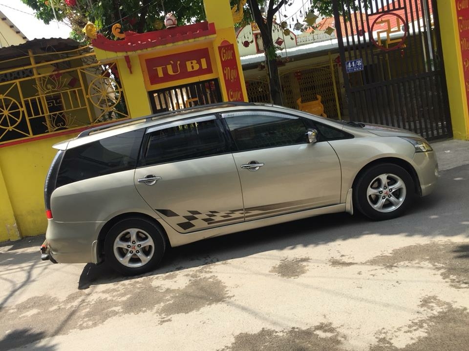 Bán xe Grandis 2007, số tự động , màu vàng cát còn mới tinh