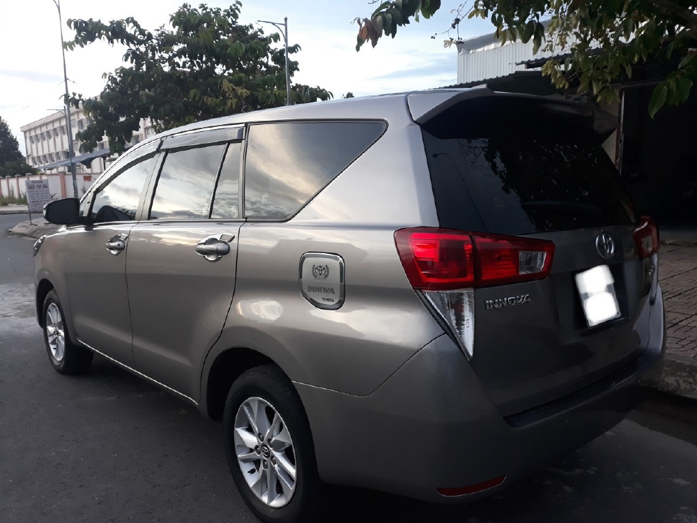 Hãng bán Innova E 2017, màu nâu hồng, đúng chất, giá TL, hổ trợ góp