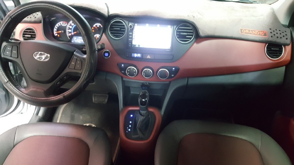 Hãng bán i10 HB 1.2AT 2017, màu bạc, đúng chất, biển TP, giá TL, hổ trợ góp