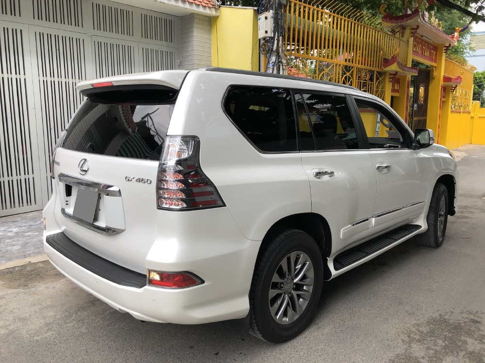 Mình cần bán Lexus GX460 full 2016 trắng thể thao