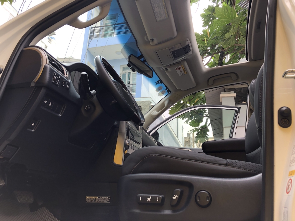 Mình cần bán Lexus GX460 full 2016 trắng thể thao