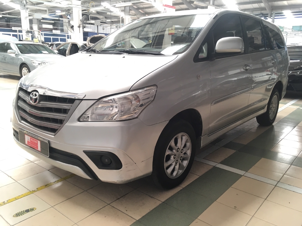 Innova 2.0E sx 2015 màu bạc, xe đẹp cam kết chất lượng, hỗ trợ NH với thủ tục nhanh chóng, đơn giản