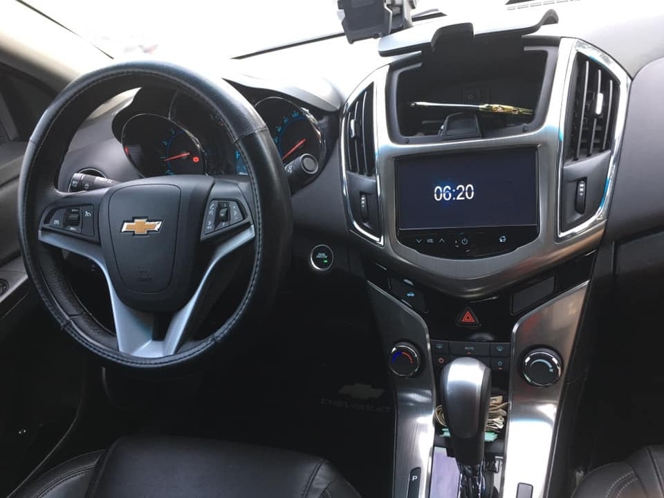 Cần bán xe Cruze LTZ, khai sinh 2018. màu đen, số tự động