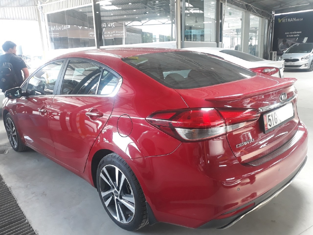 Hãng bán Cerato 1.6AT 2017, màu đỏ, đúng chất, biển TP, giá TL