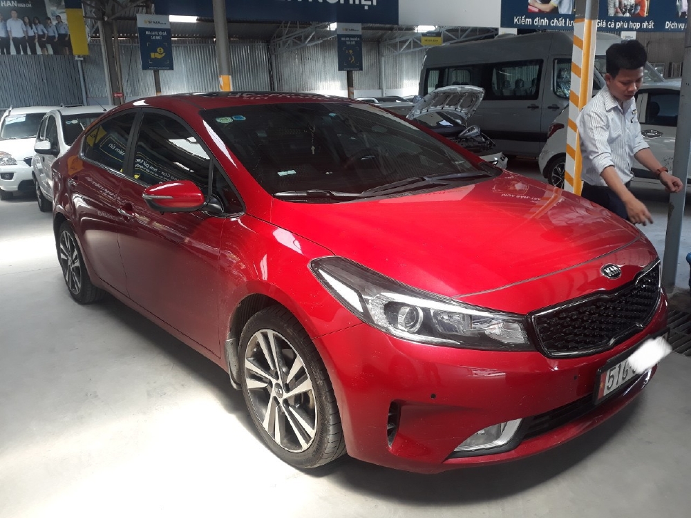 Hãng bán Cerato 1.6AT 2017, màu đỏ, đúng chất, biển TP, giá TL