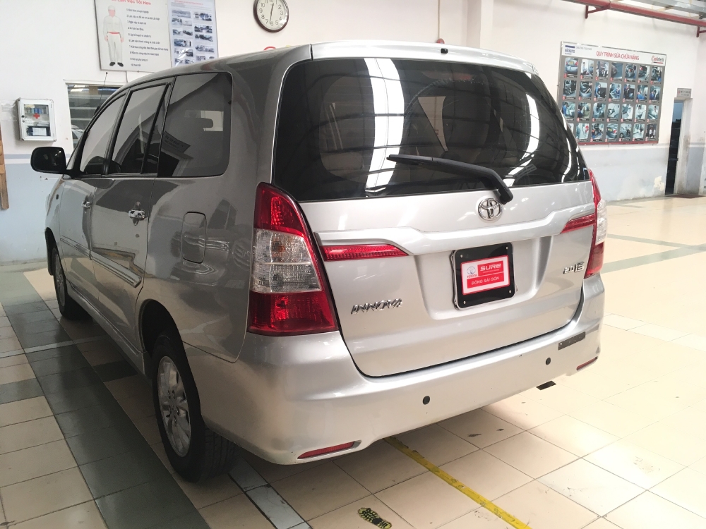 Innova 2.0E sx 2015 màu bạc, xe đẹp cam kết chất lượng, hỗ trợ NH với thủ tục nhanh chóng, đơn giản